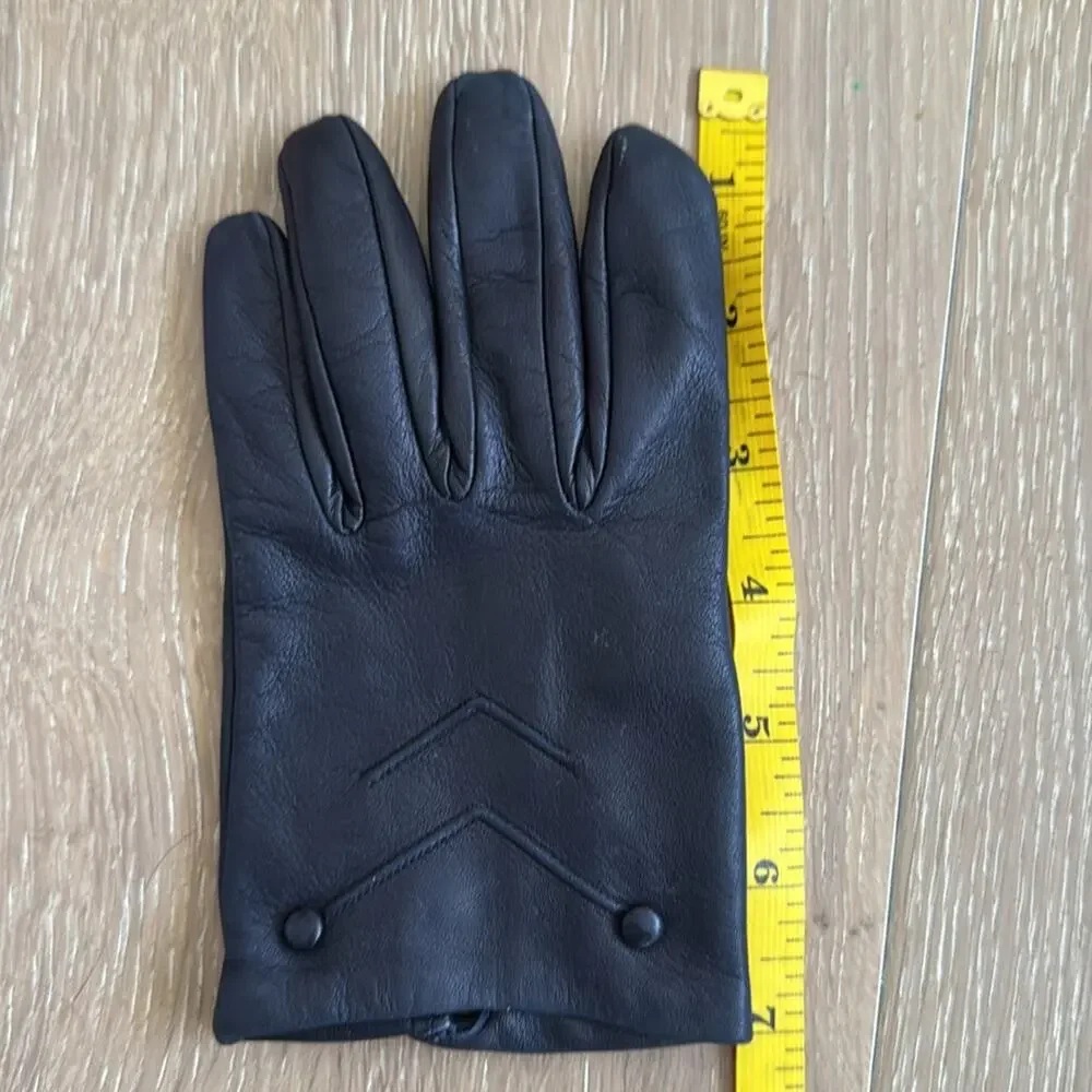 Marc Jacobs Navy Blue Leather Driving Gloves with button details one Size